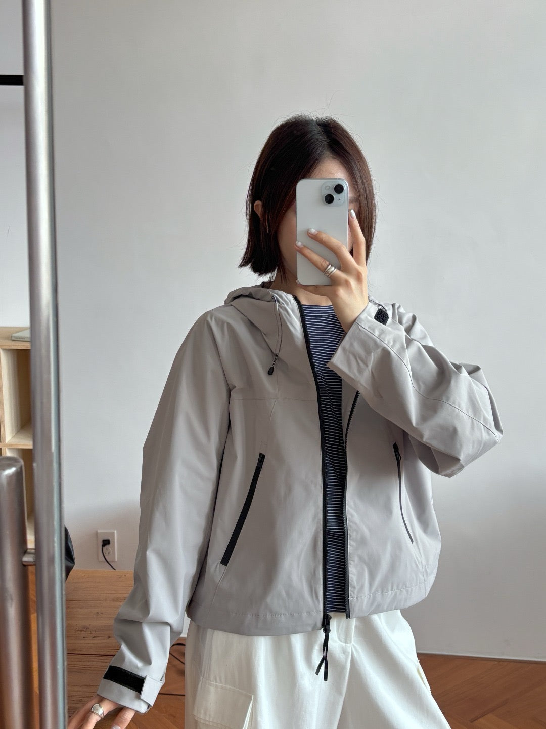 17a42 Basic windbreaker jacket