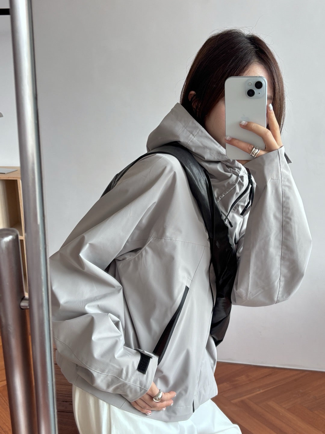 17a42 Basic windbreaker jacket