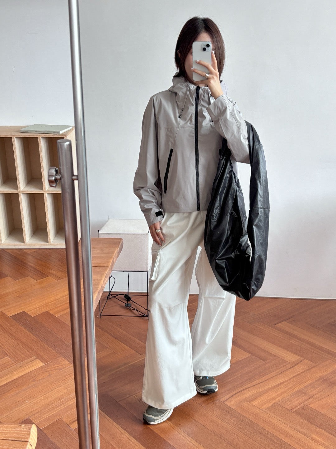 17a42 Basic windbreaker jacket