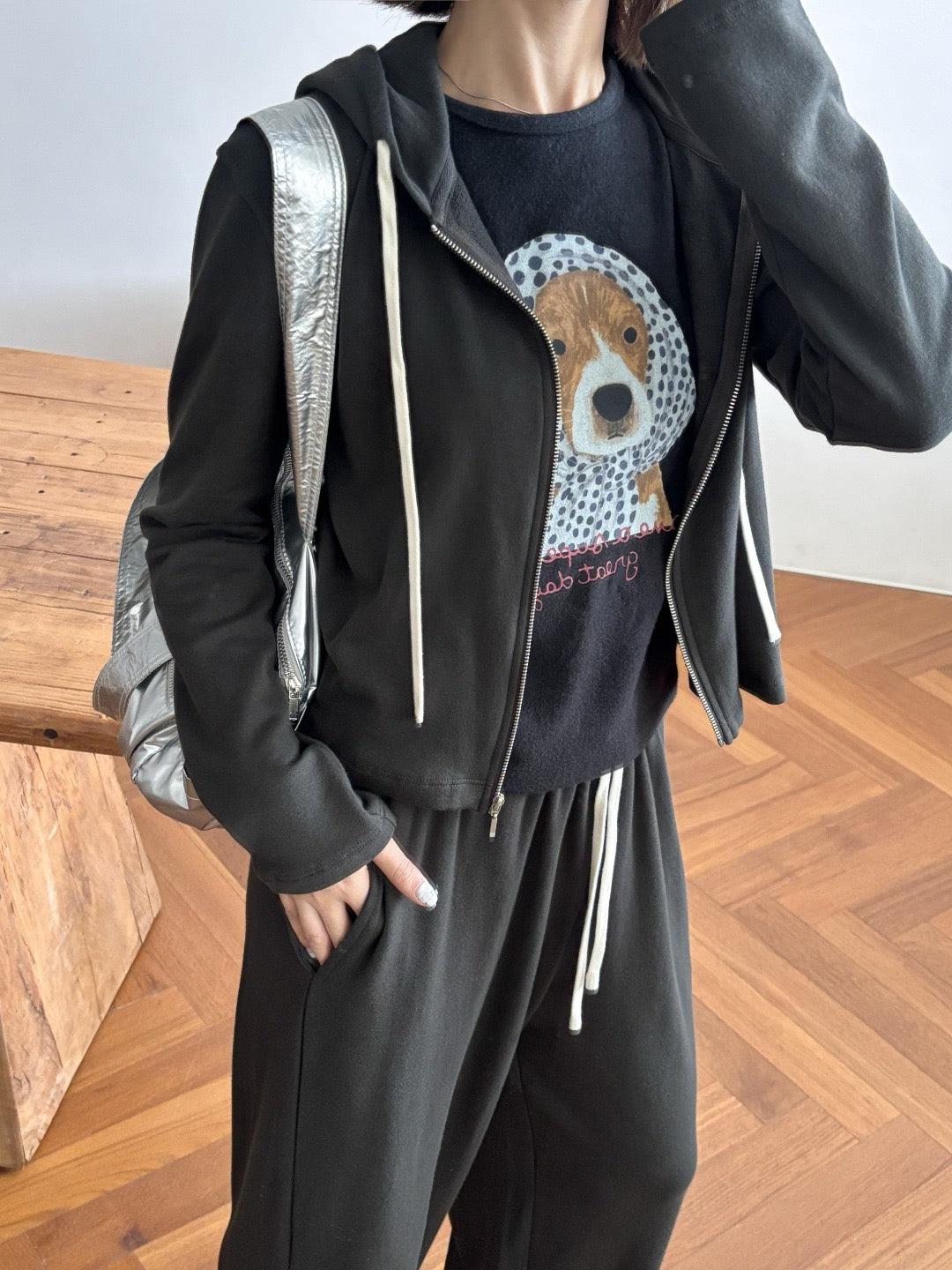 17a43 + 17q27 Set – Cropped zip-up hoodie &amp; straight-leg trousers