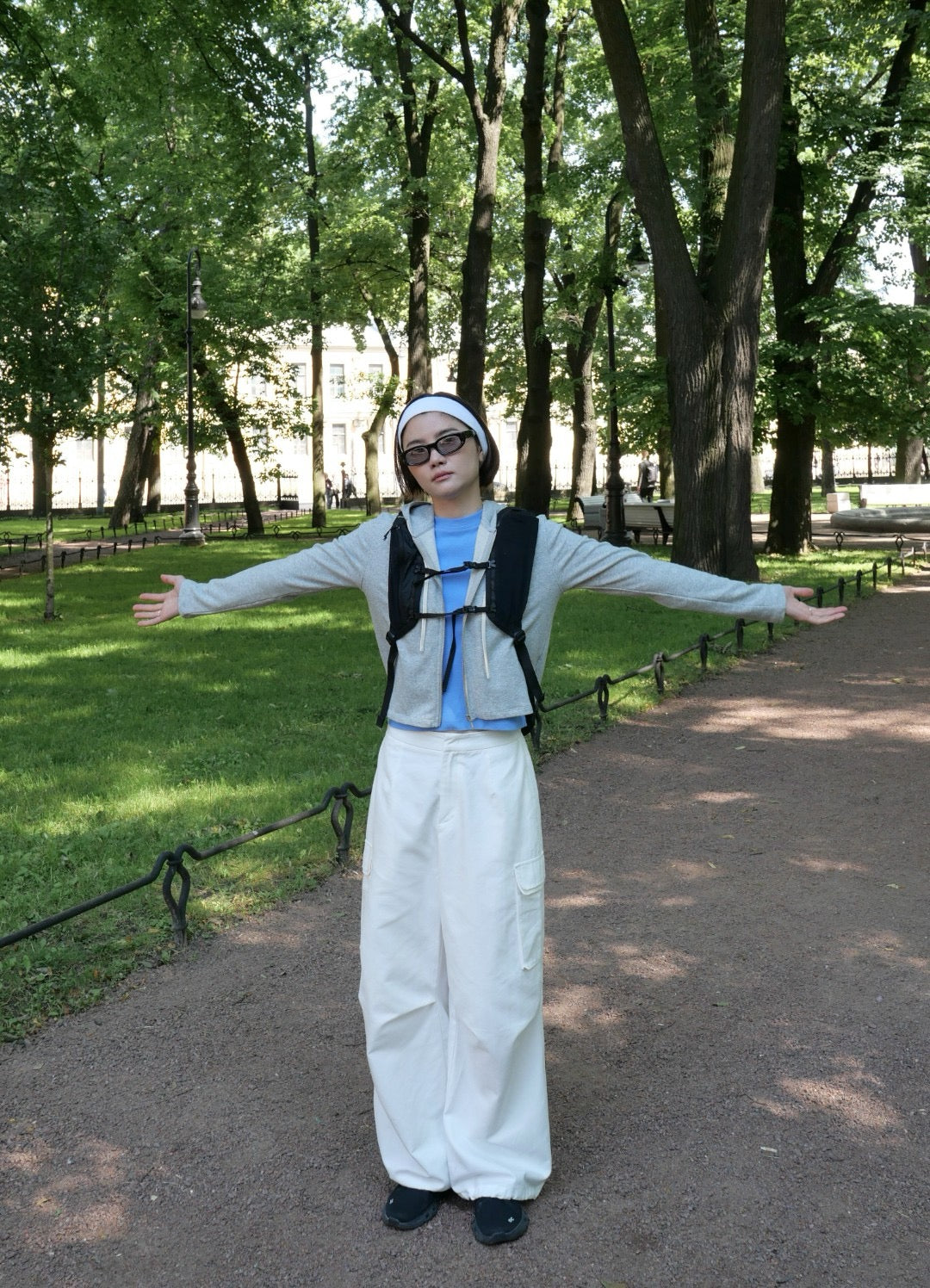 17a43 + 17q27 Set – Cropped zip-up hoodie &amp; straight-leg trousers
