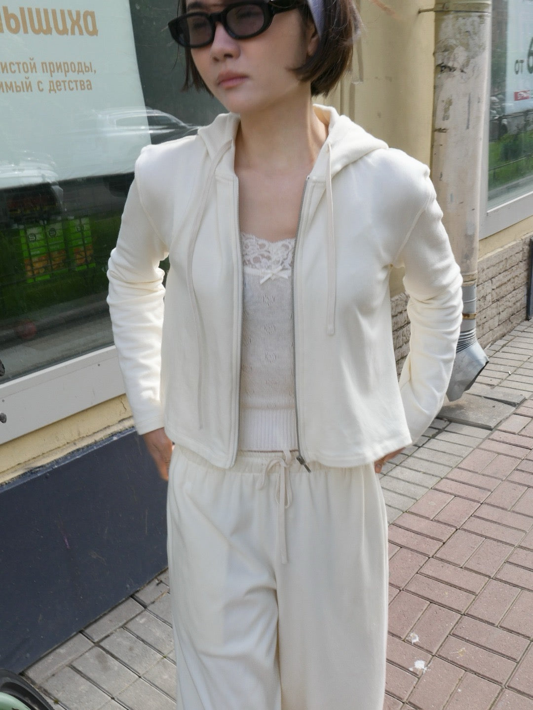 17a43 + 17q27 Set – Cropped zip-up hoodie &amp; straight-leg trousers