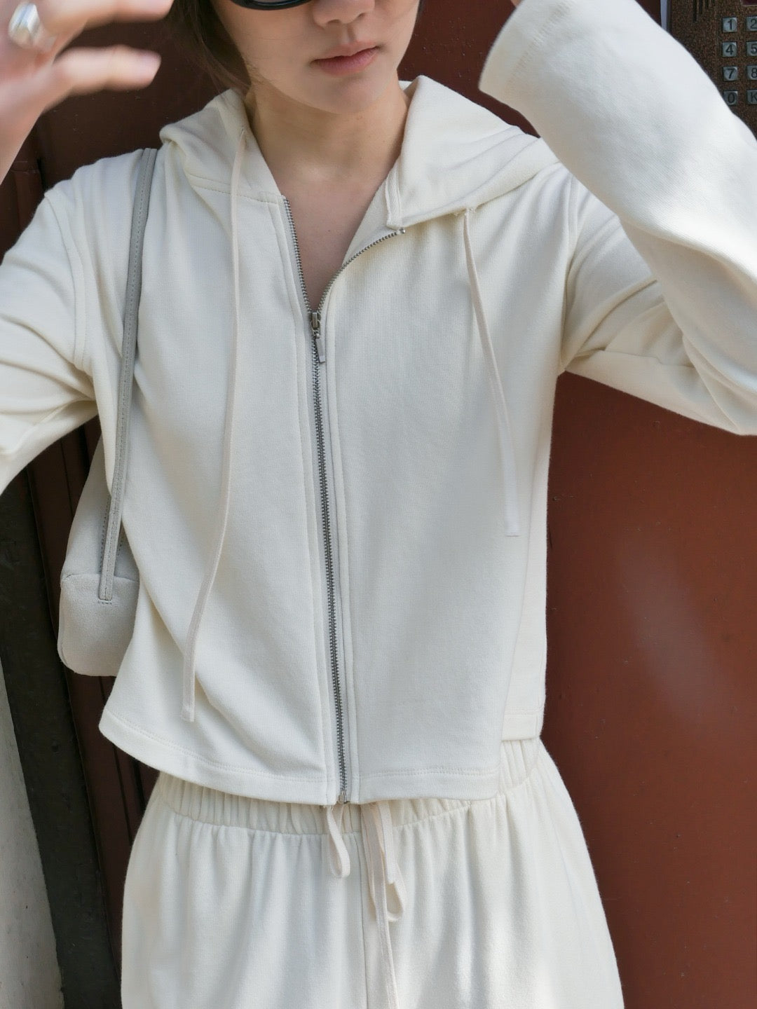 17a43 + 17q27 Set – Cropped zip-up hoodie &amp; straight-leg trousers