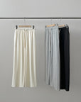 17a43 + 17q27 Set – Cropped zip-up hoodie & straight-leg trousers