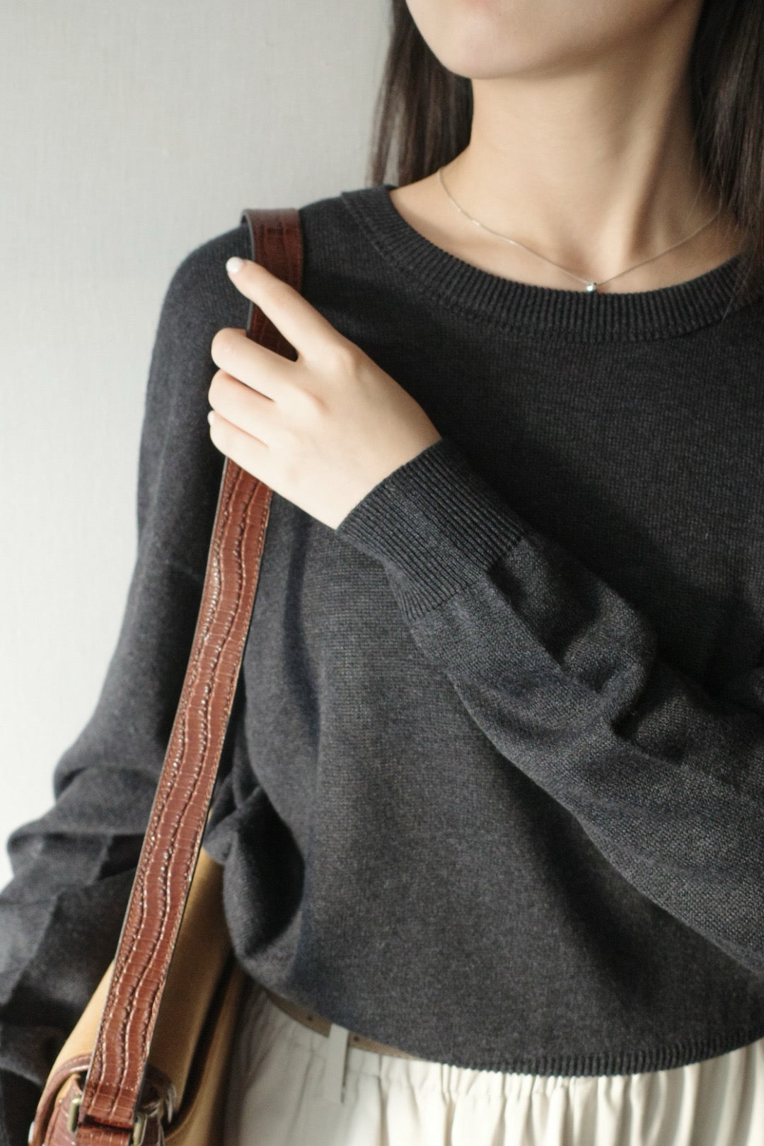 17a21 Basic Mongtoghi cashmere top