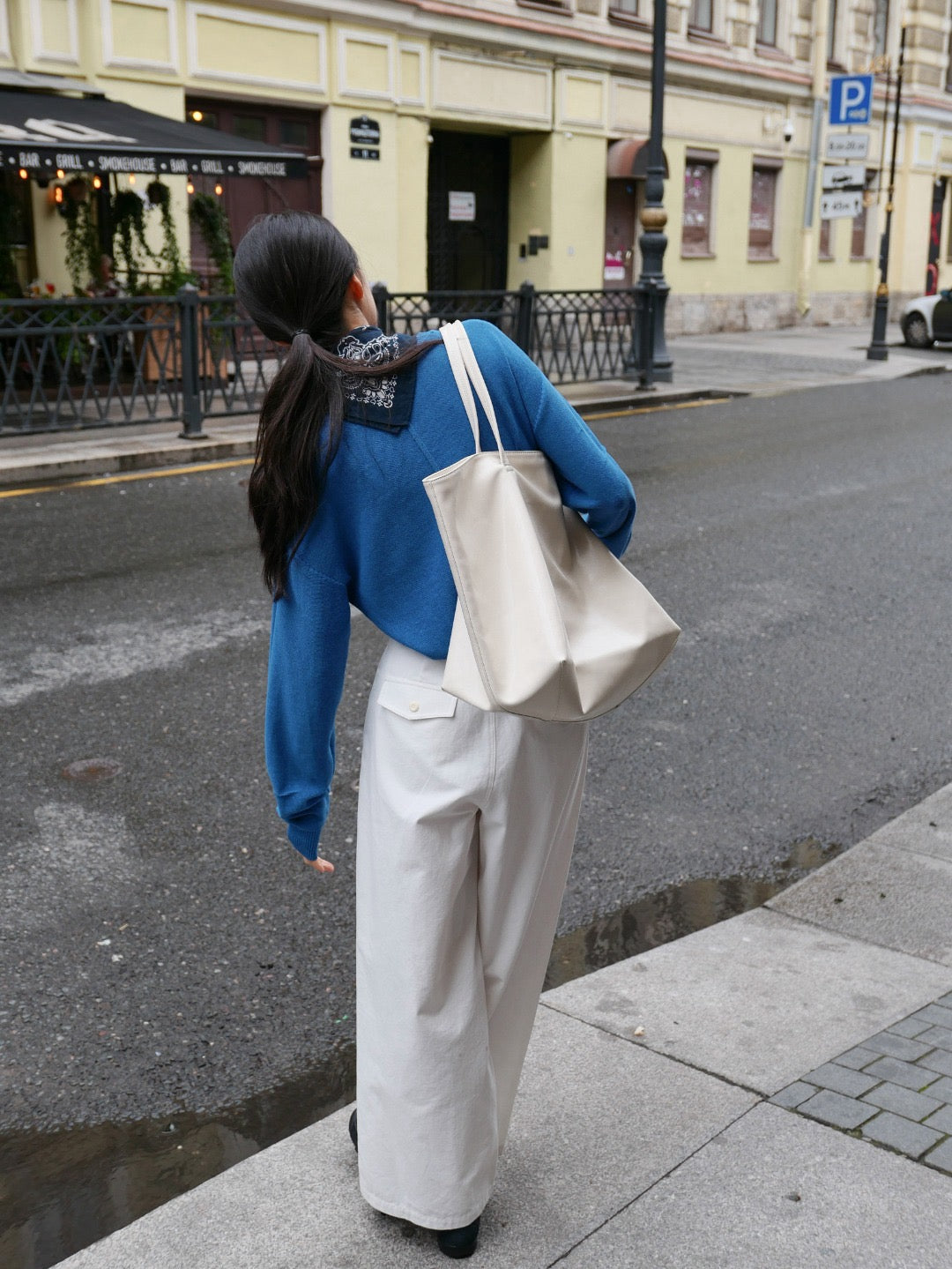17a21 Basic Mongtoghi cashmere top
