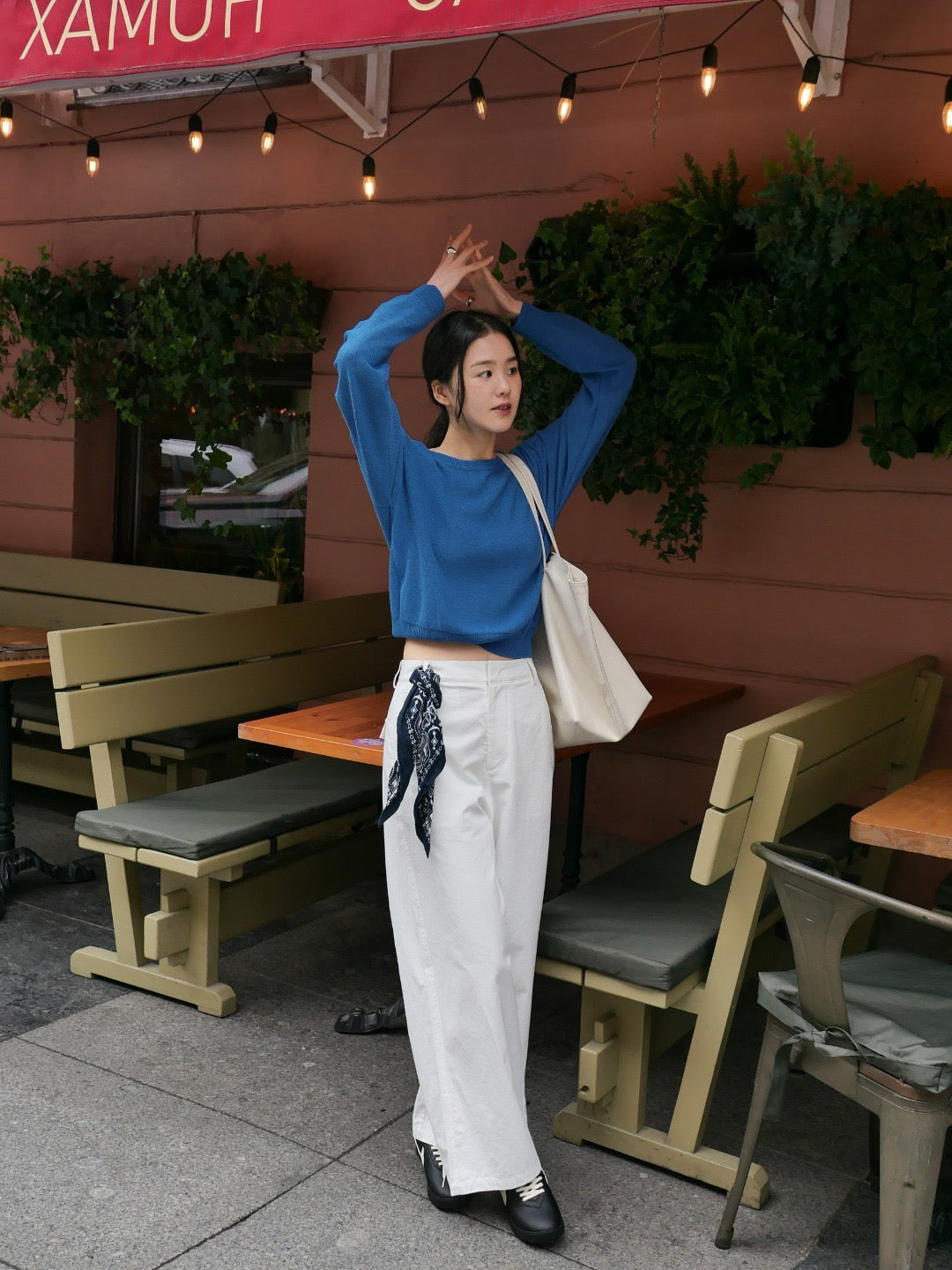 17a21 Basic Mongtoghi cashmere top