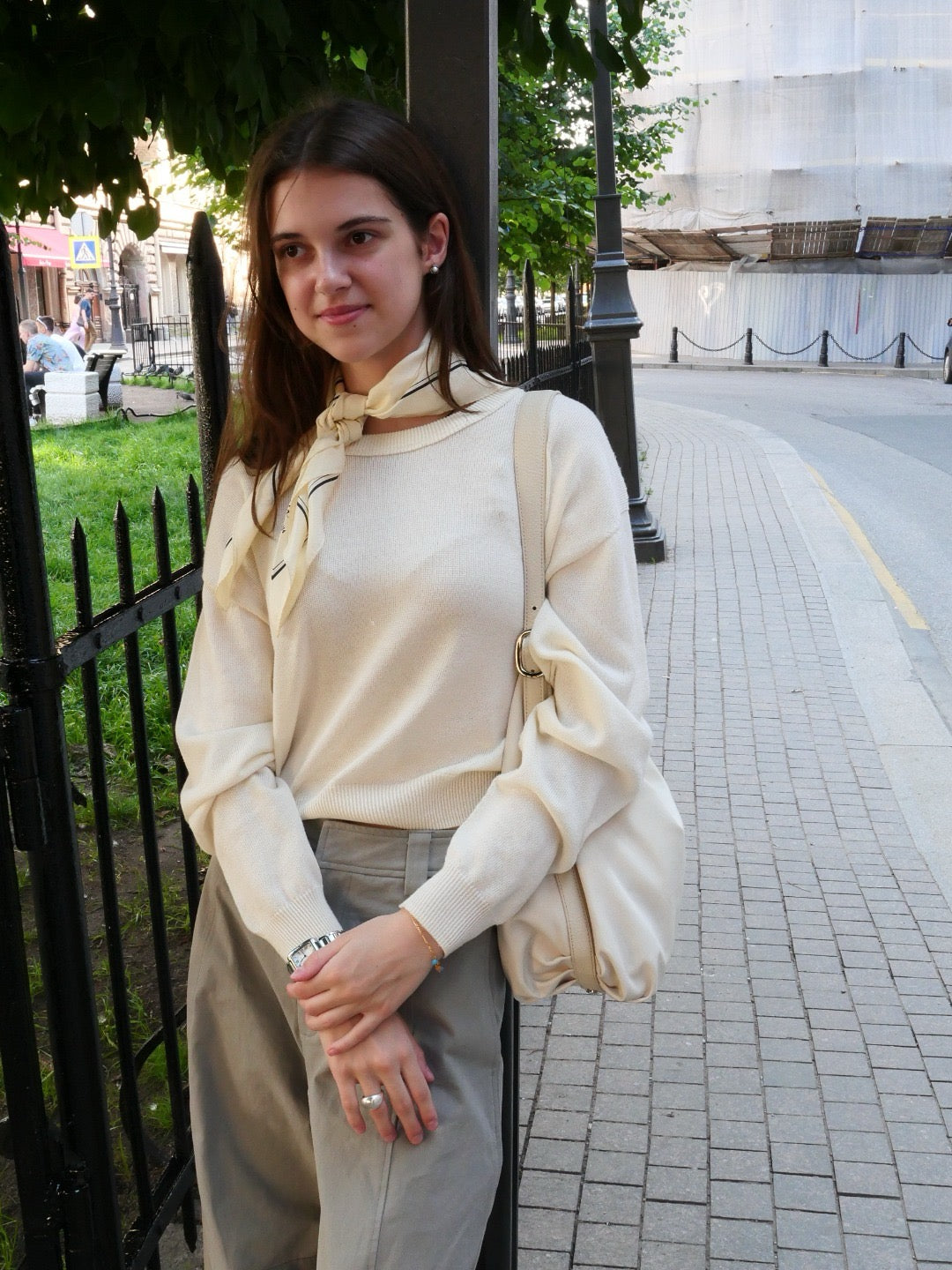 17a21 Basic Mongtoghi cashmere top