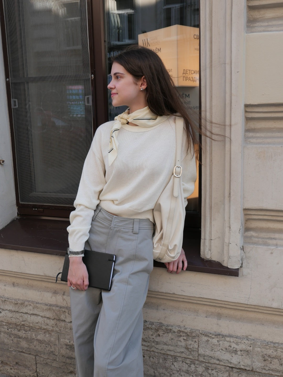 17a21 Basic Mongtoghi cashmere top