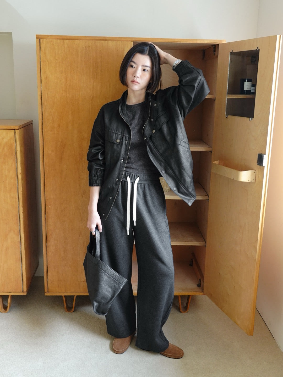 17q22 Basic cotton trousers with elastic waist