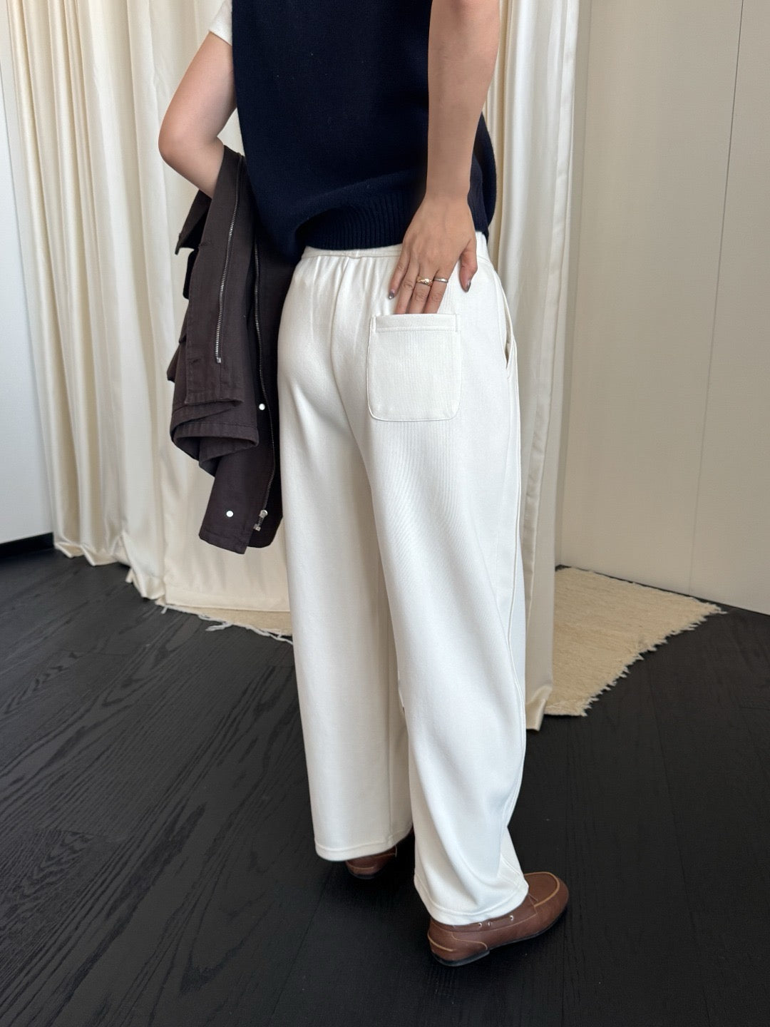 17q22 Basic cotton trousers with elastic waist