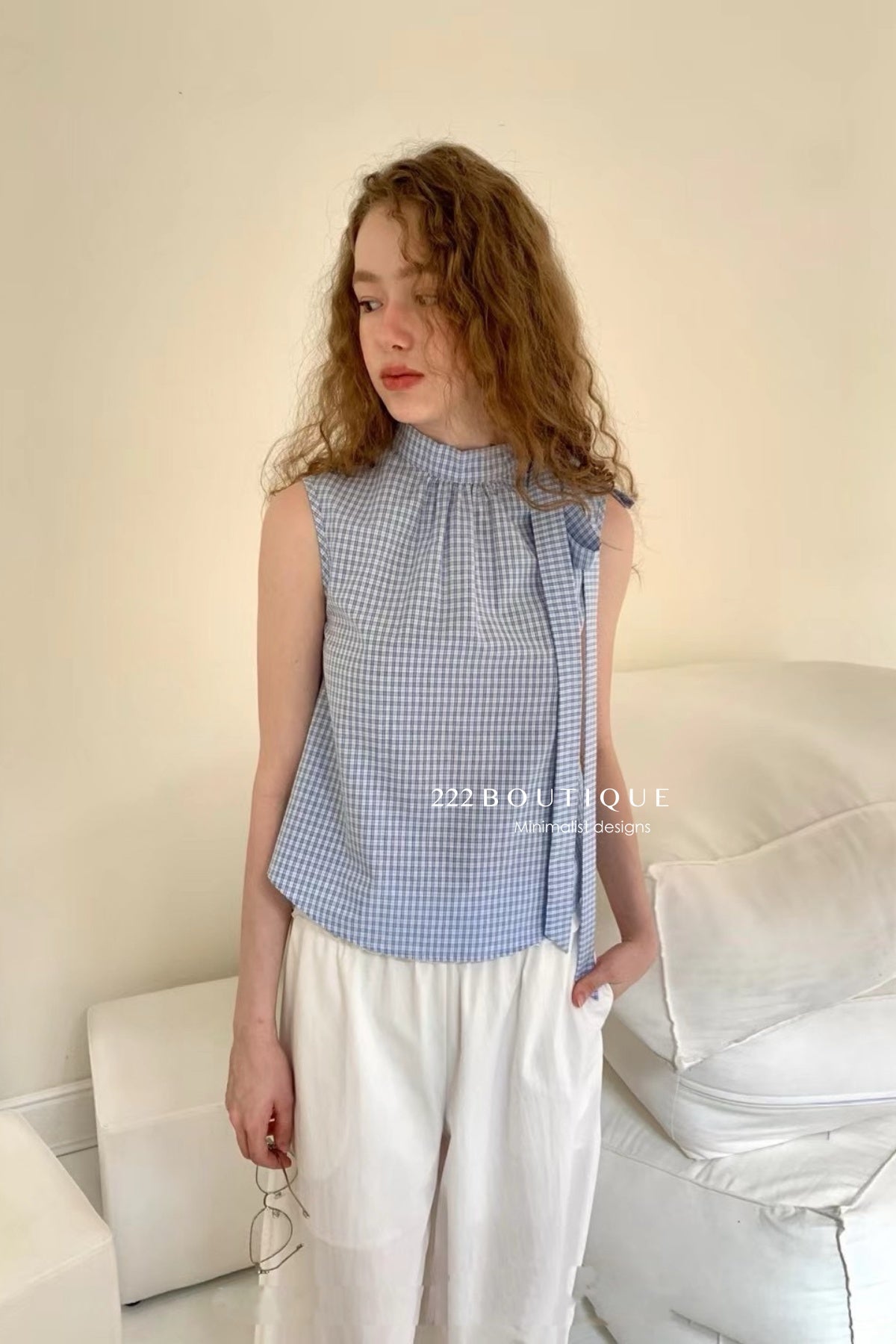 15a83 Gingham tie-neck sleeveless top – crisp &amp; playful