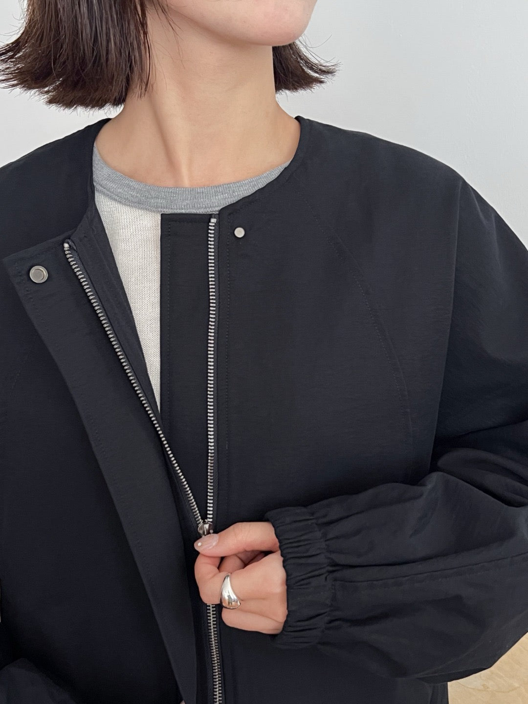 17a25 Basic round-neck jacket