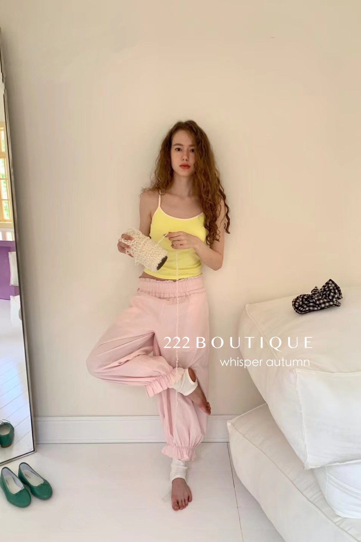 16q9 Pleated hem trousers