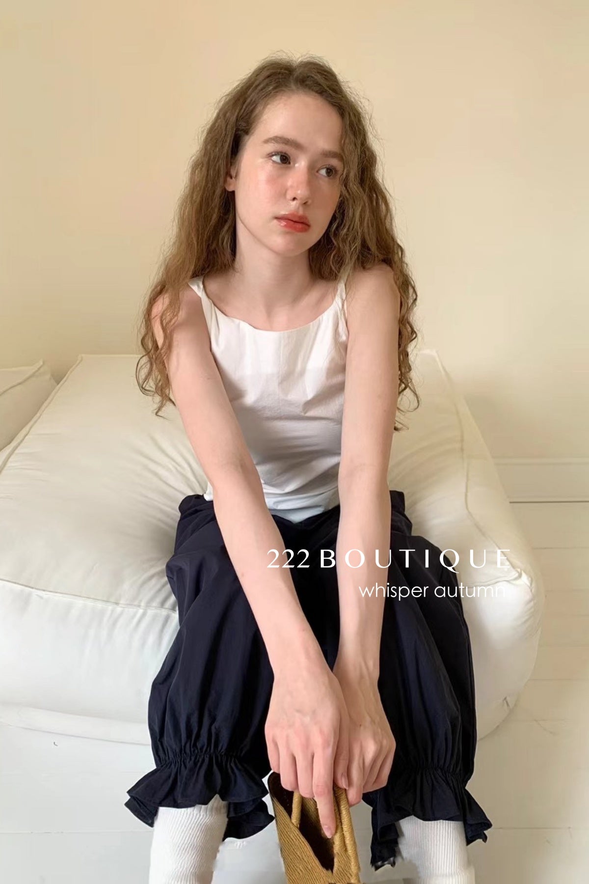 16a39 Bateau neck top