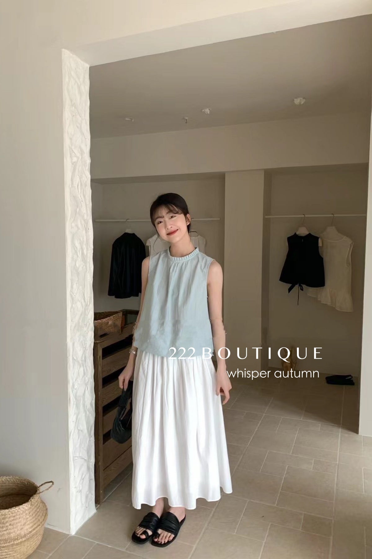 16a22 Basic halter-neck cotton top