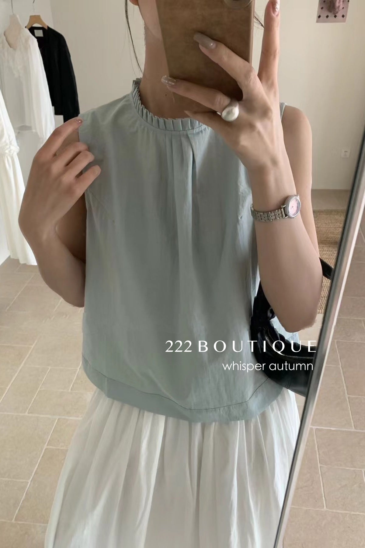 16a22 Basic halter-neck cotton top