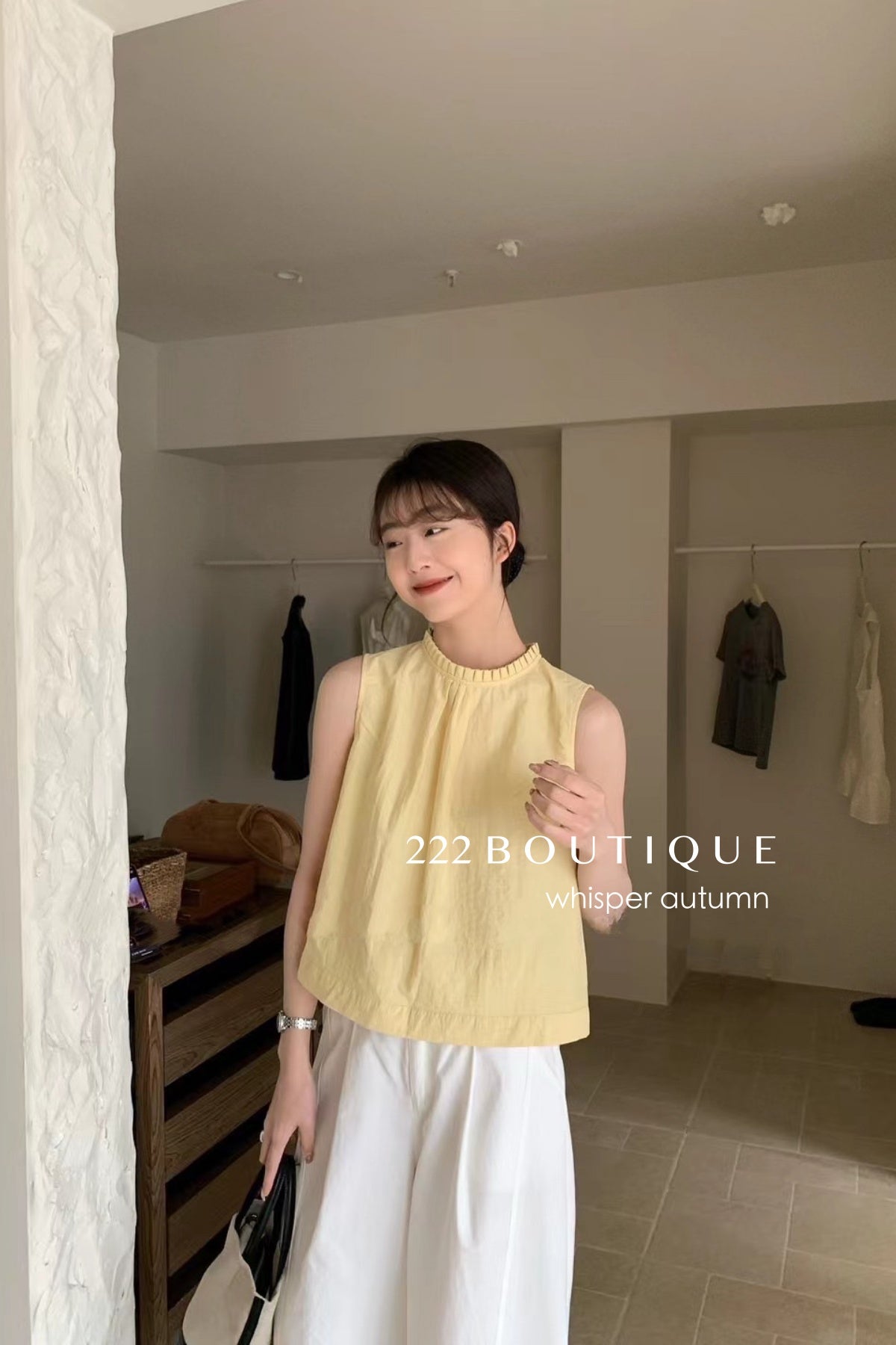 16a22 Basic halter-neck cotton top