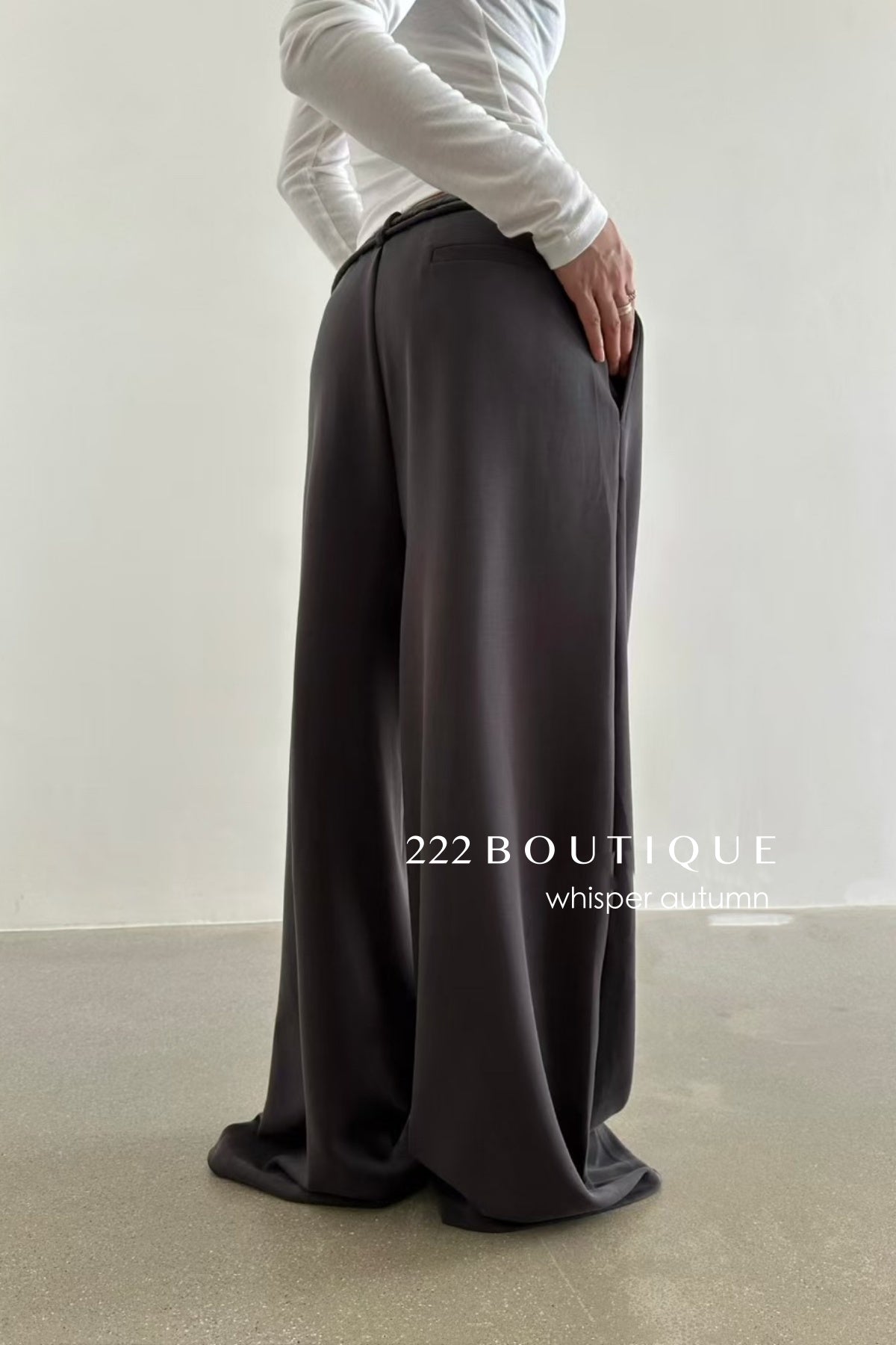 16q8 Basic straight-leg cotton trousers
