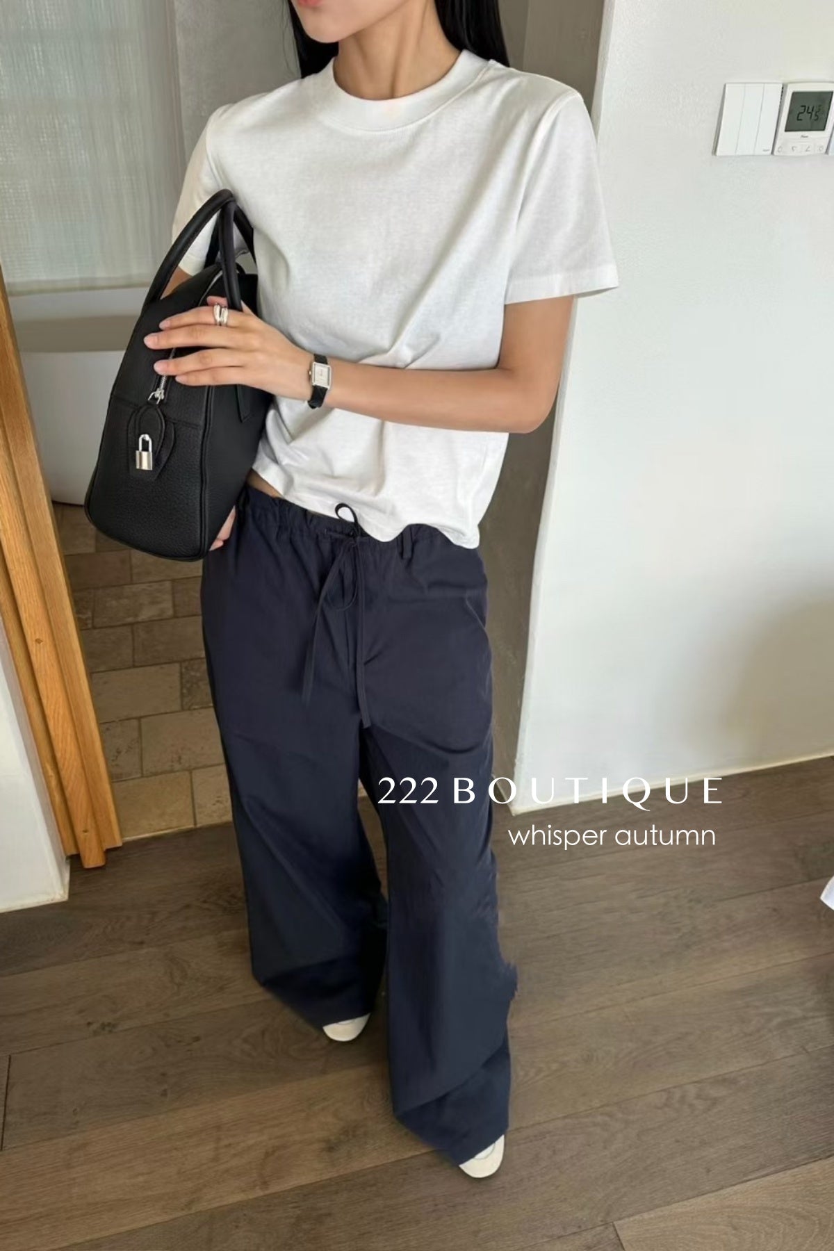 16a27 Basic short-sleeve cotton tee