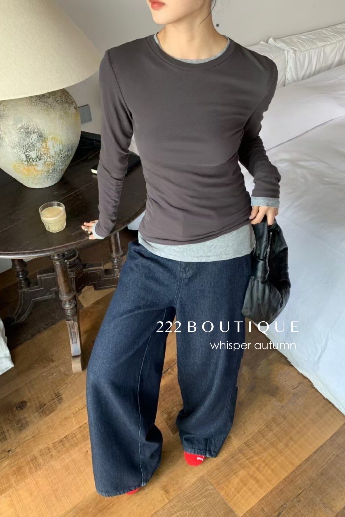 16a26 Fitted cotton long-sleeve top
