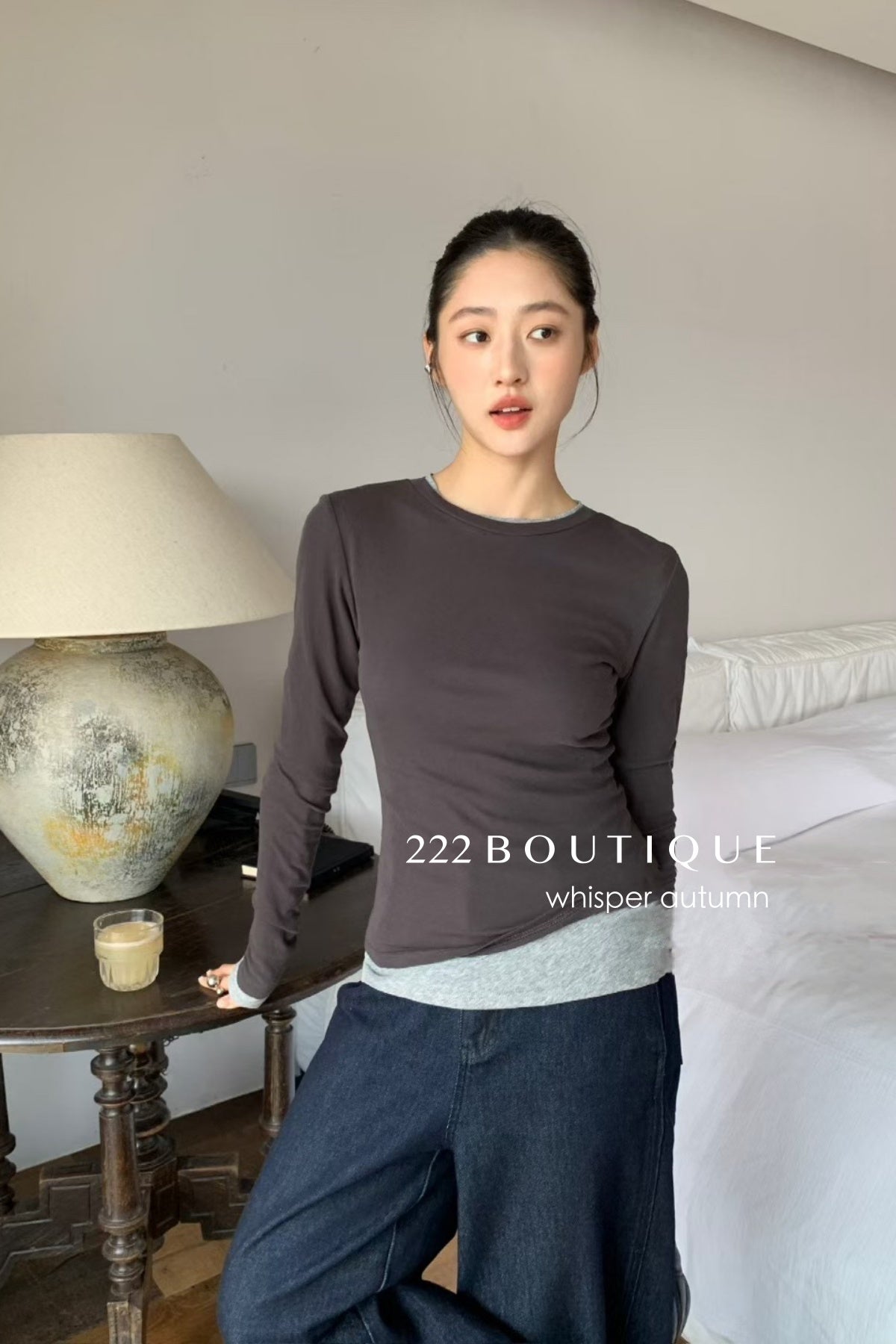 16a26 Fitted cotton long-sleeve top