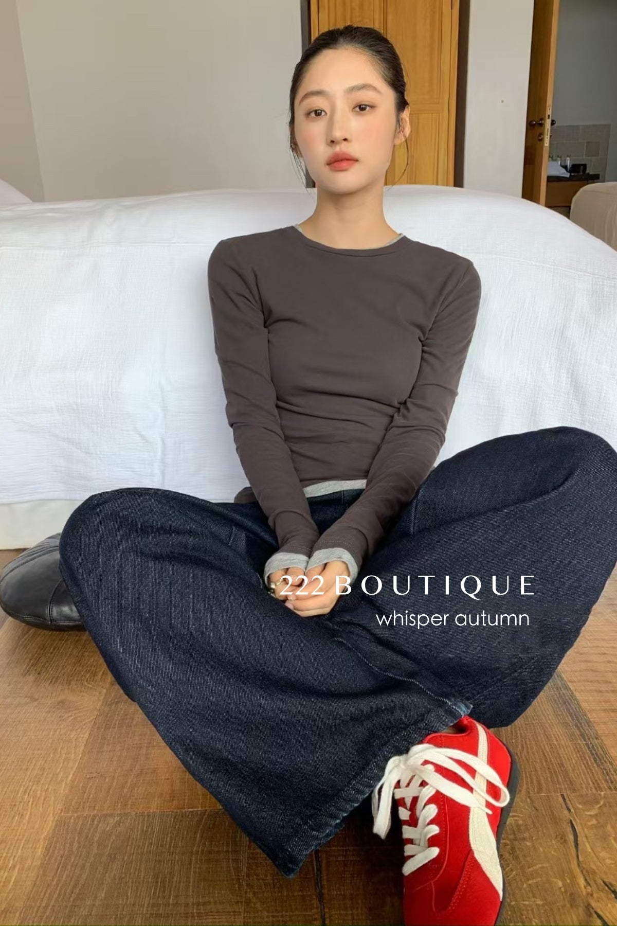 16a26 Fitted cotton long-sleeve top
