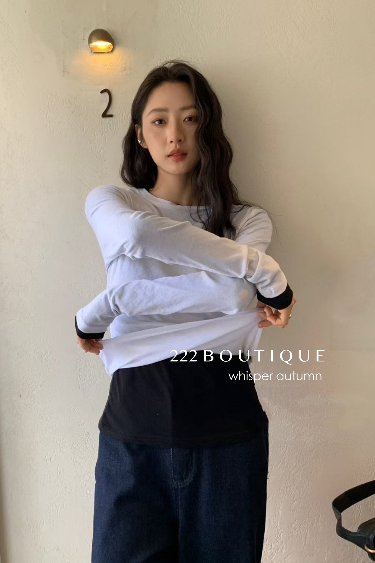 16a26 Fitted cotton long-sleeve top