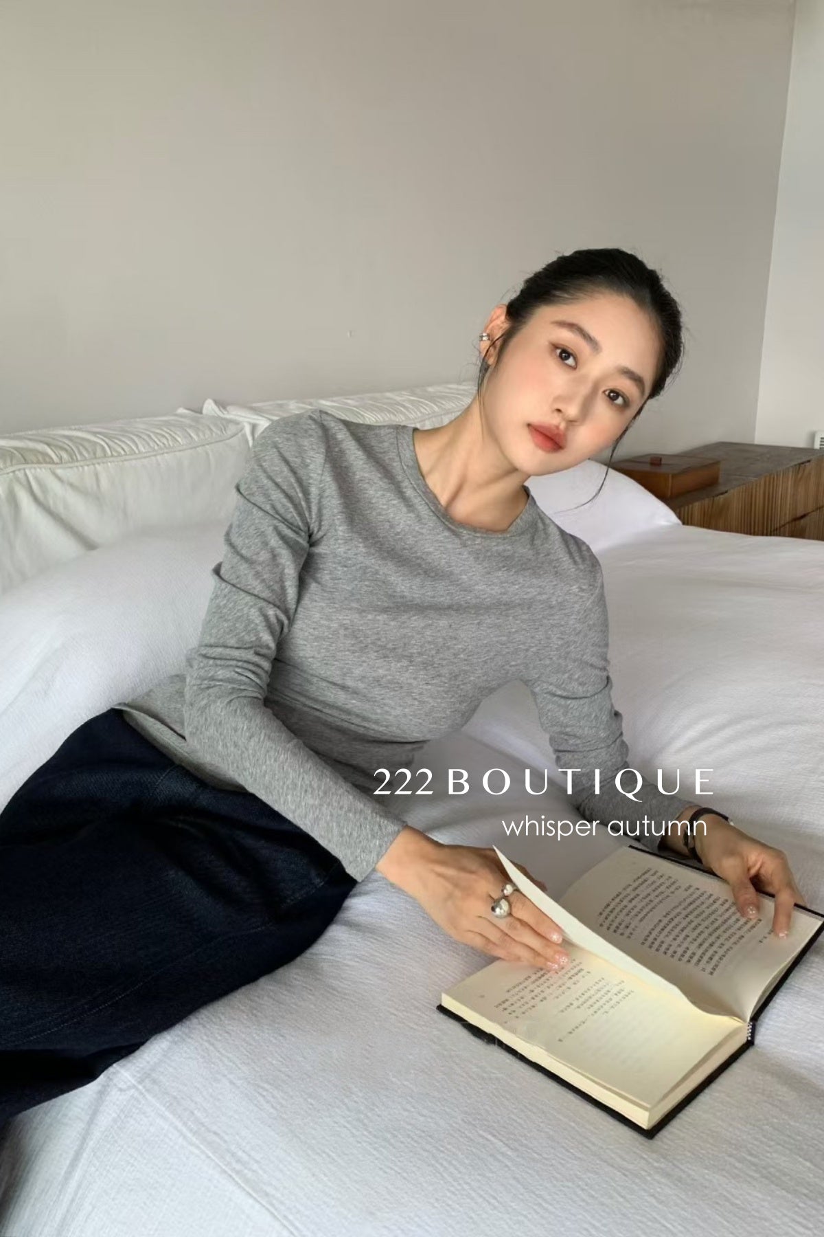 16a26 Fitted cotton long-sleeve top