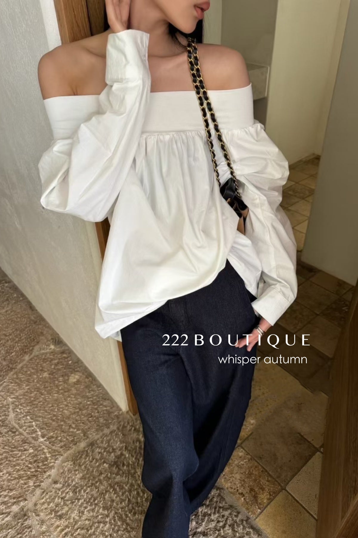 16a28 Off-shoulder long-sleeve cotton top