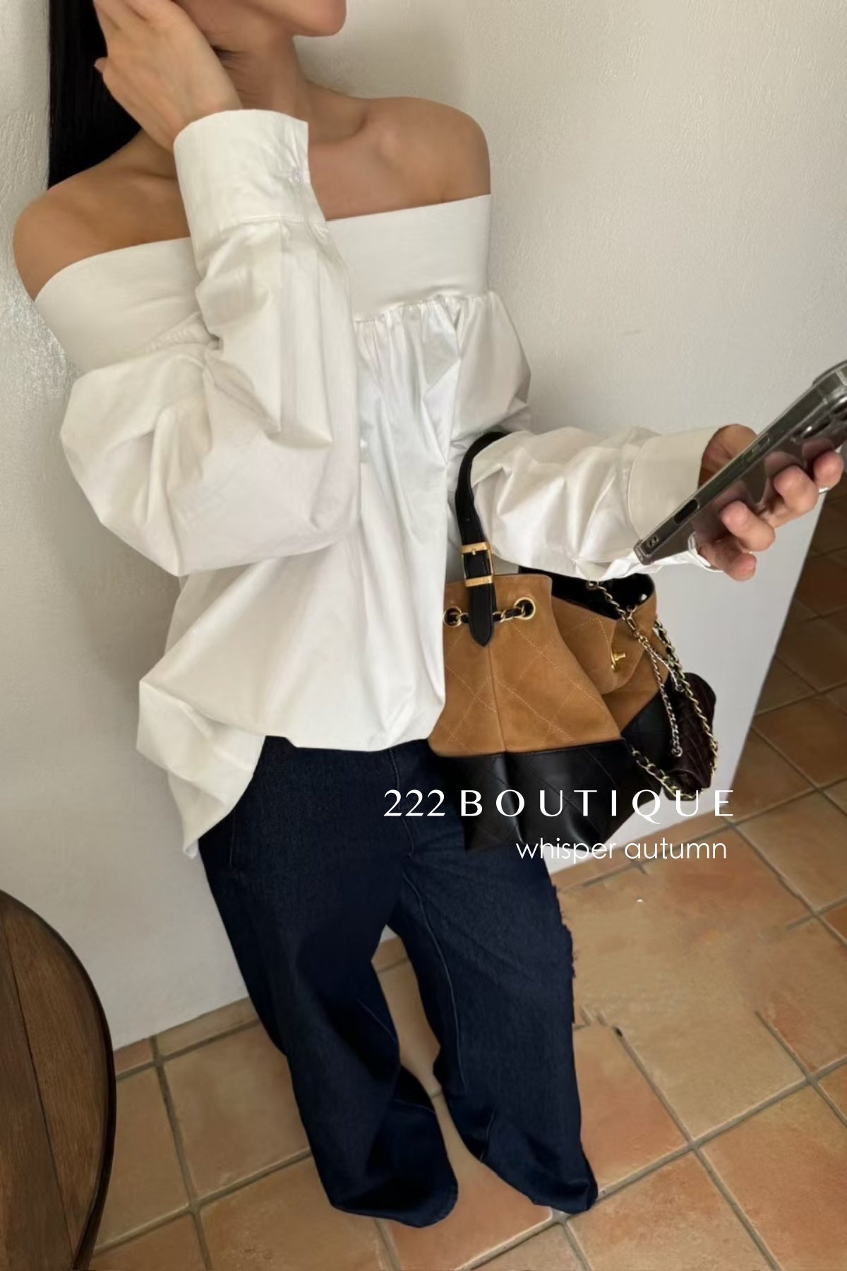 16a28 Off-shoulder long-sleeve cotton top