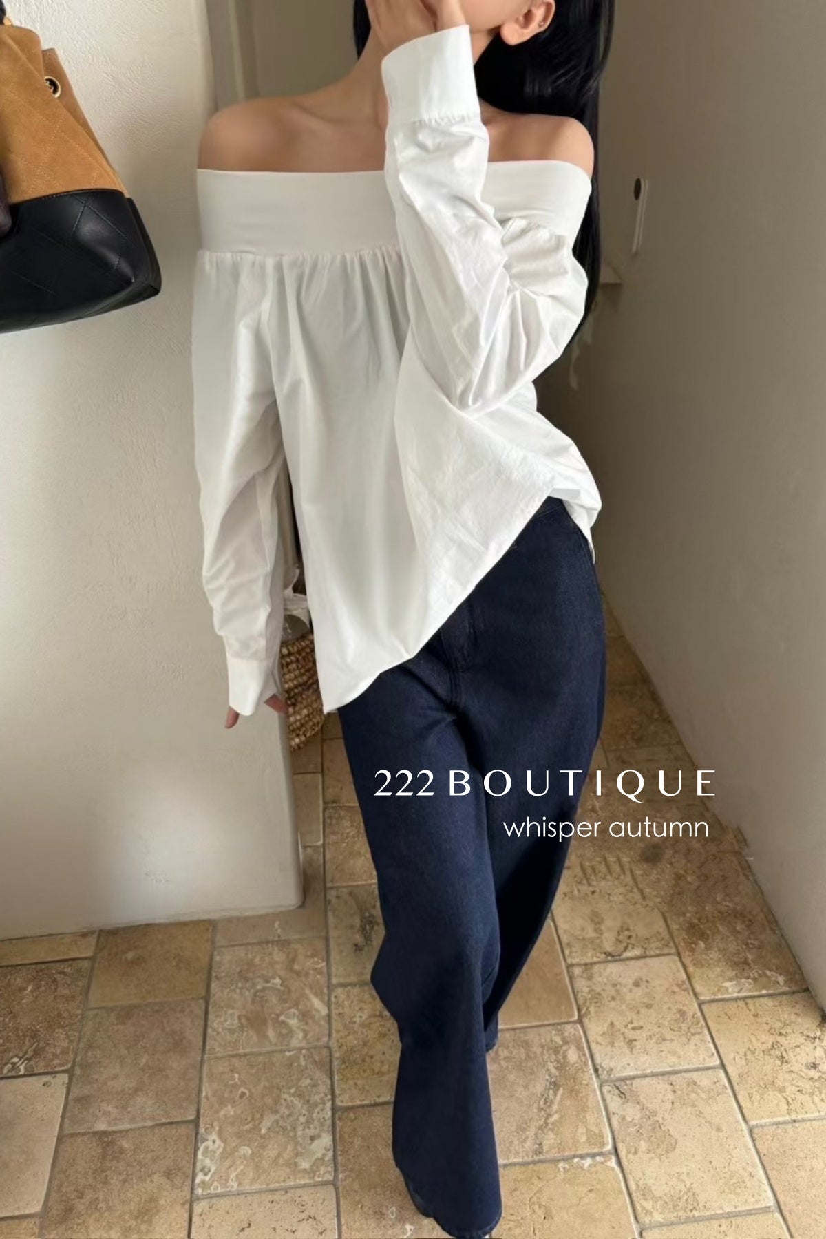 16a28 Off-shoulder long-sleeve cotton top