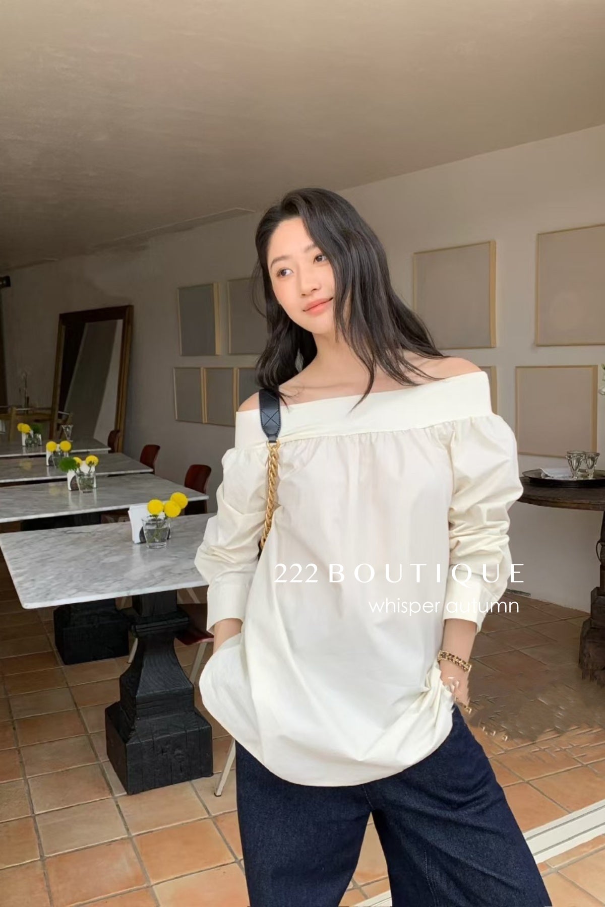 16a28 Off-shoulder long-sleeve cotton top