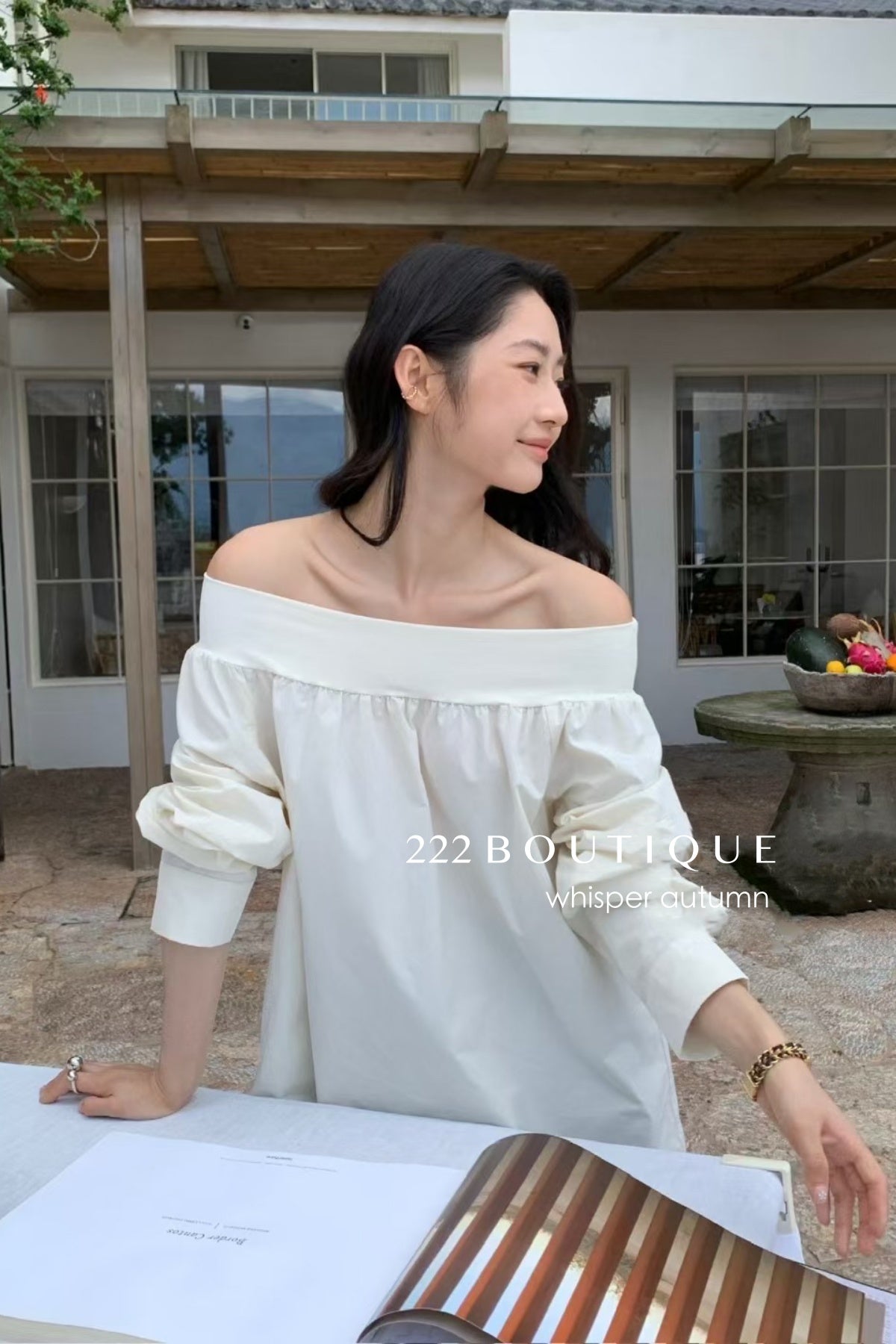 16a28 Off-shoulder long-sleeve cotton top