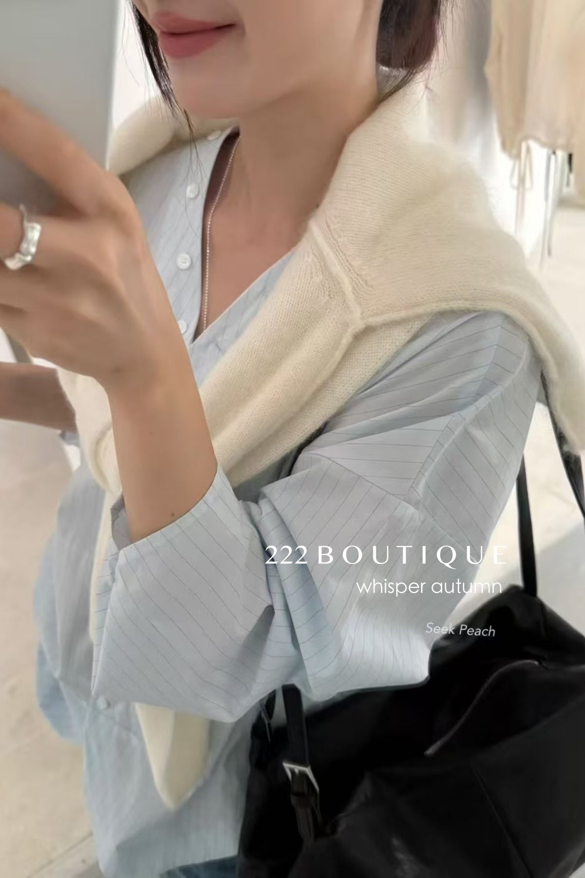 16a44 Basic V-neck shirt