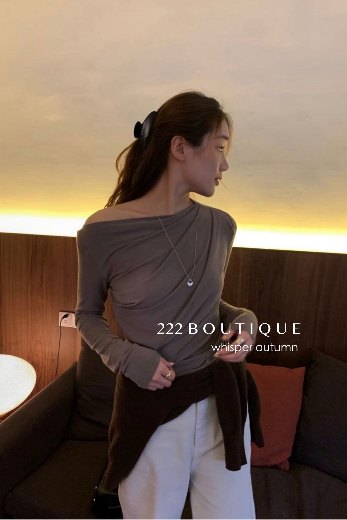 16a57 Asymmetrical shoulder long-sleeve tee