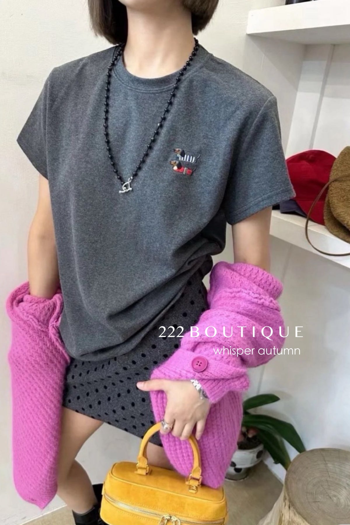 16a52 Basic cotton tee with dog print