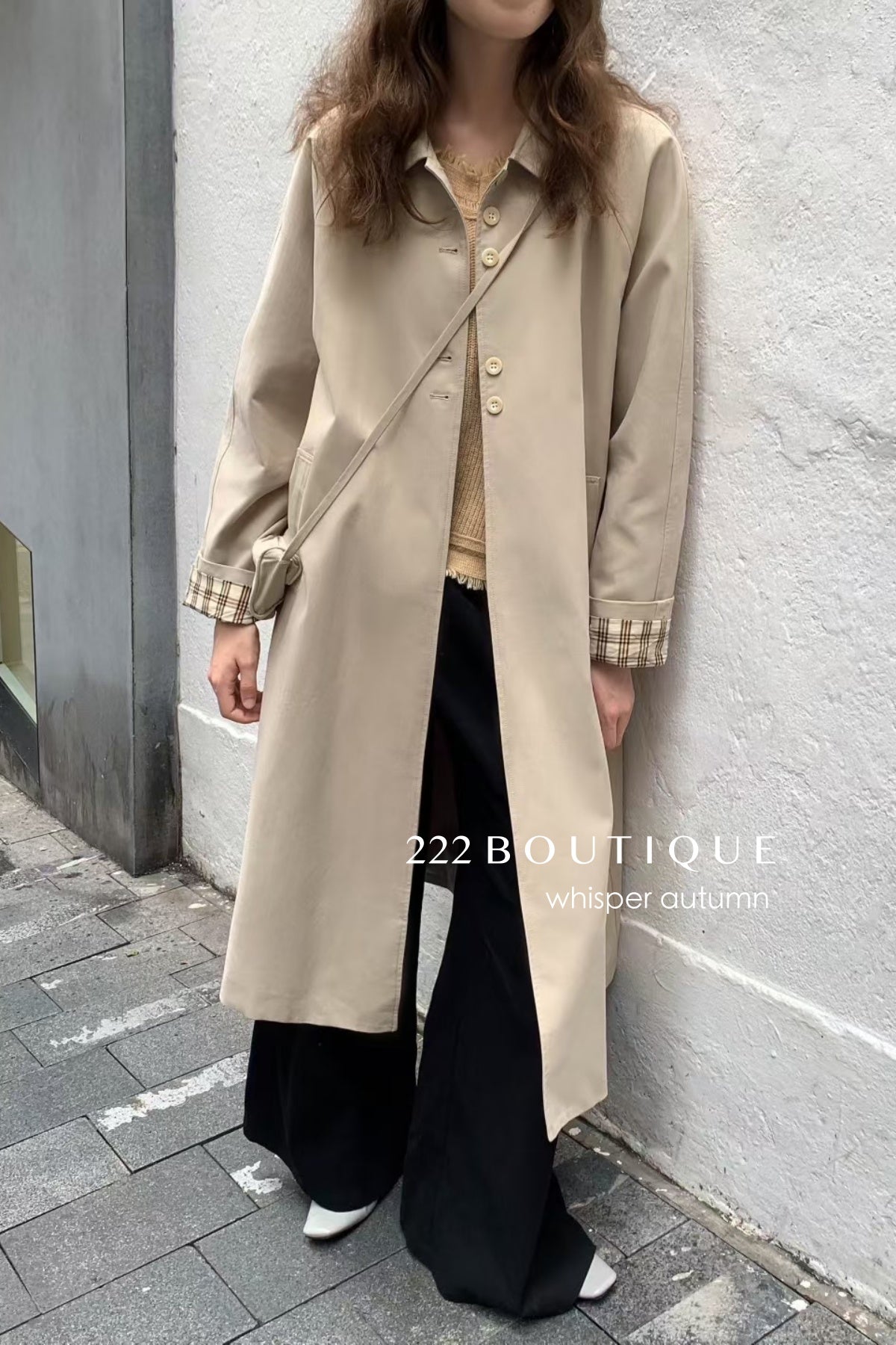 16a29 Long trench coat with belt
