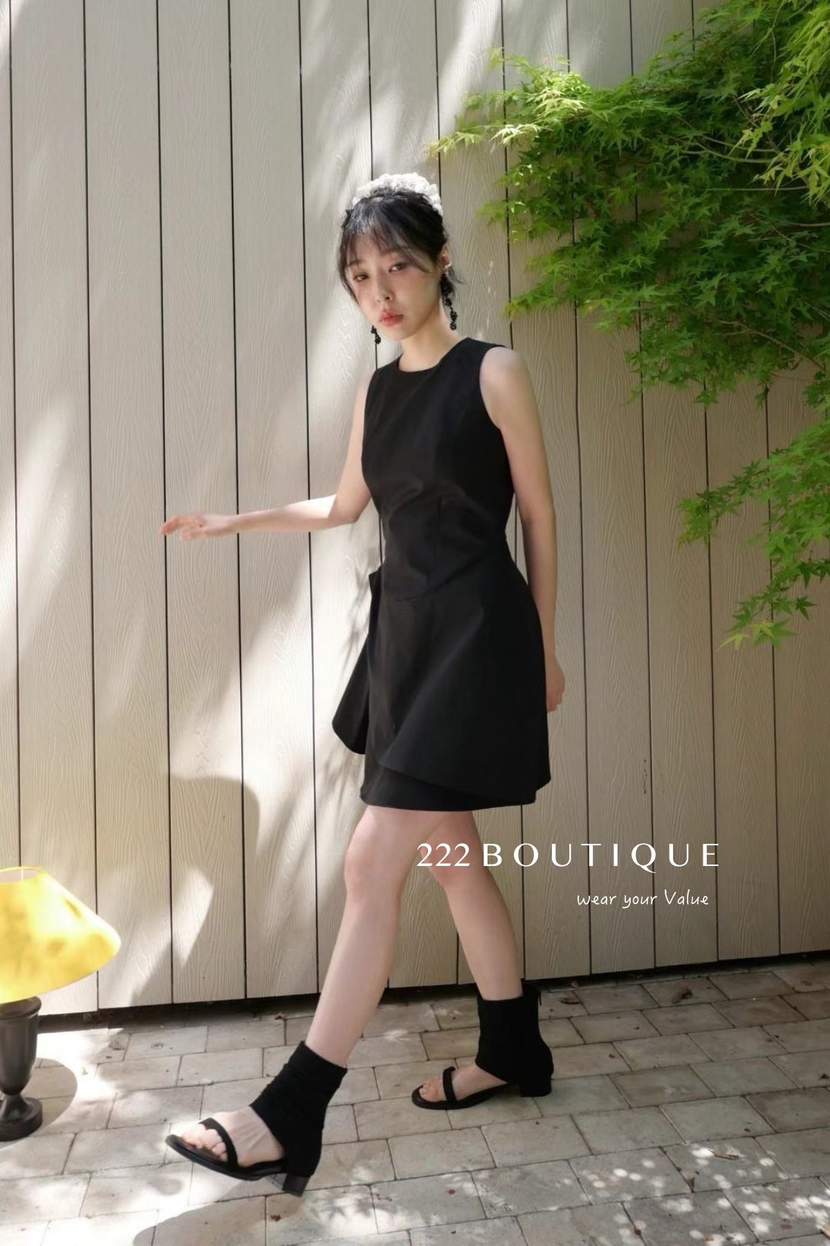 Ruffled short dress 13v13