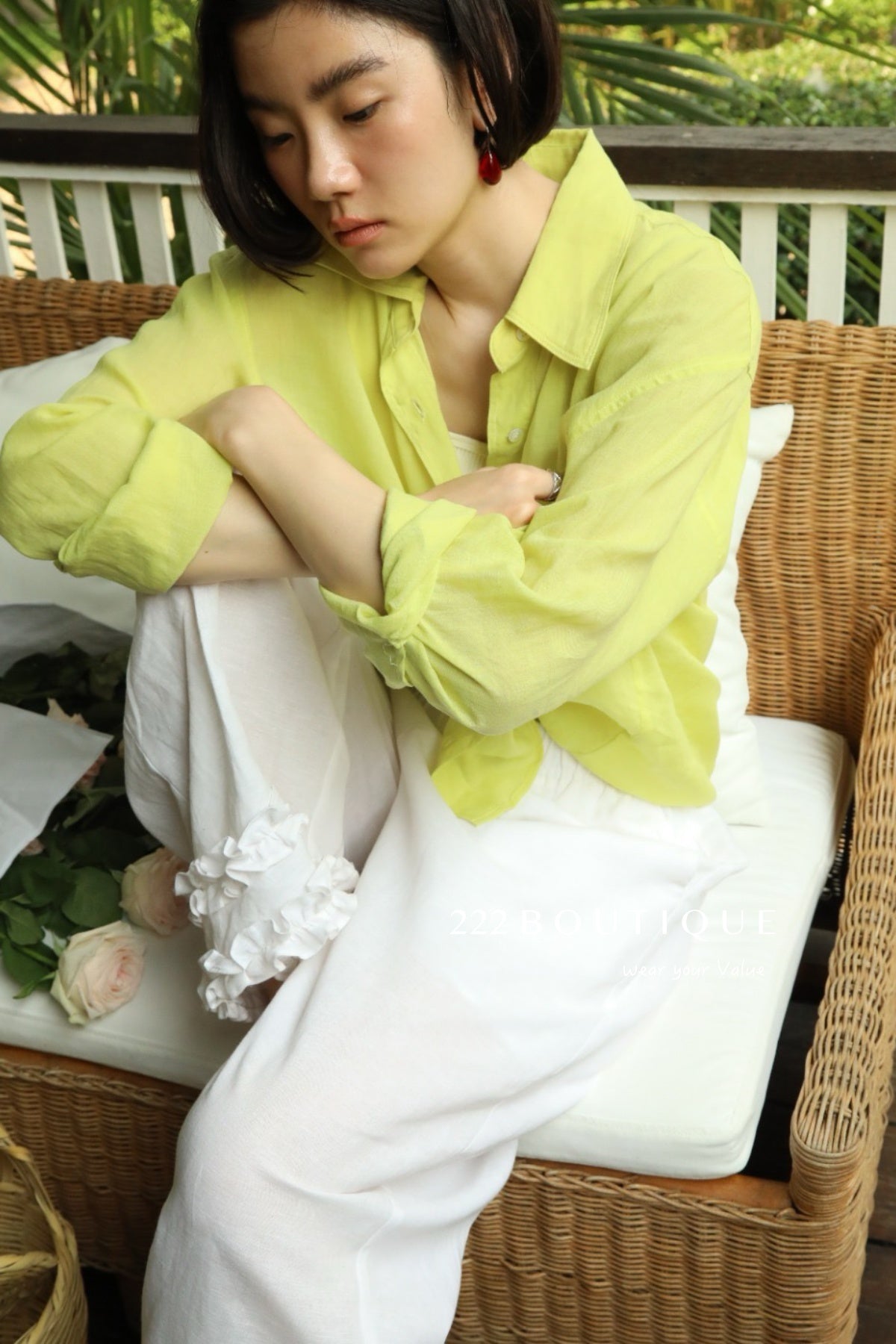 13Q10 Ruffle Hem Straight Pants
