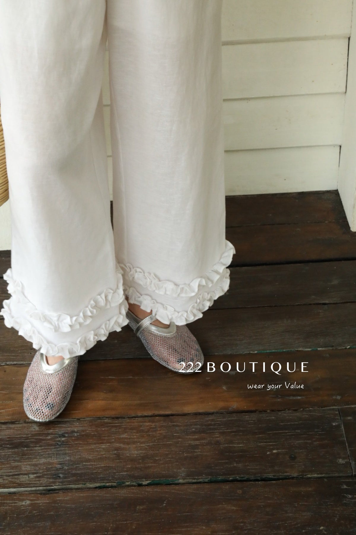 13Q10 Ruffle Hem Straight Pants