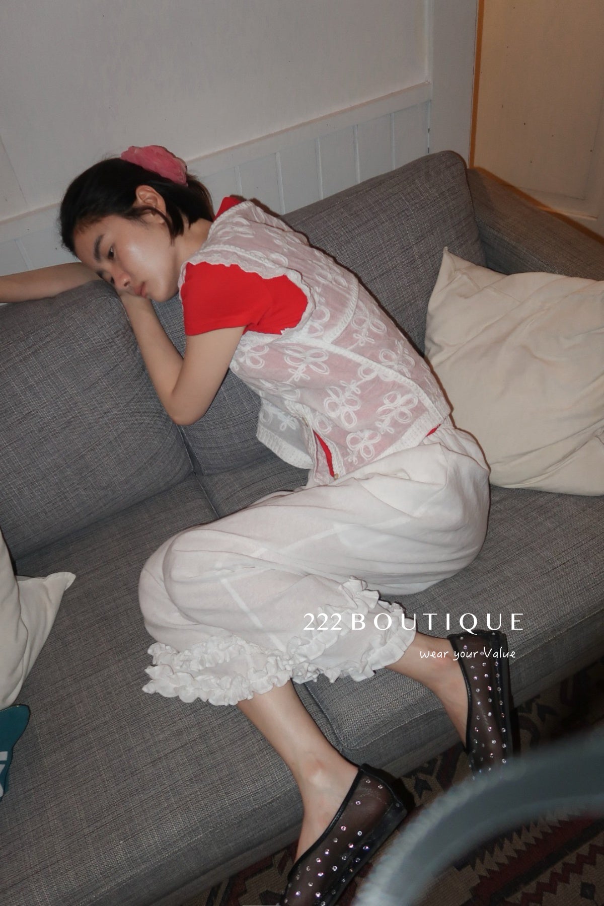 13Q10 Ruffle Hem Straight Pants