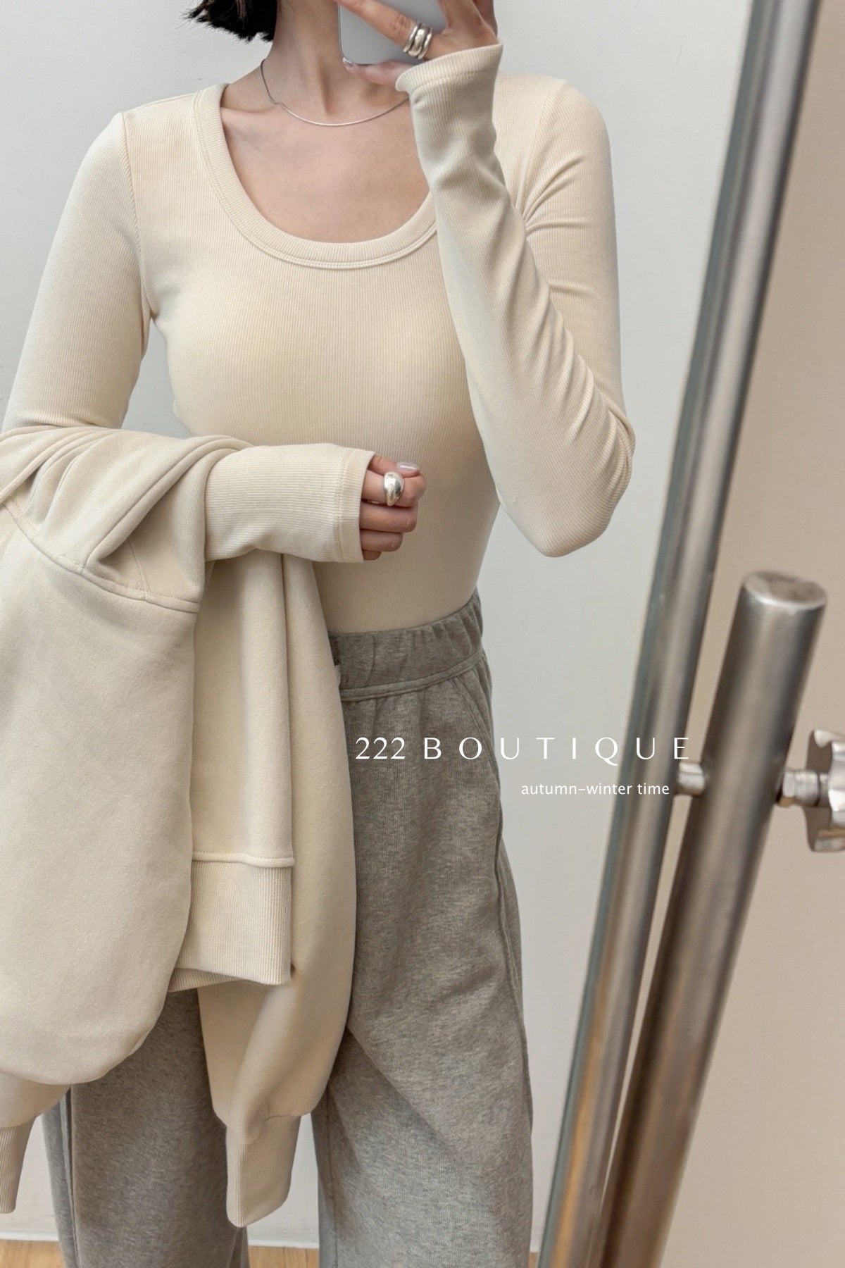 18a28 Thermal fitted U-neck top with padded chest