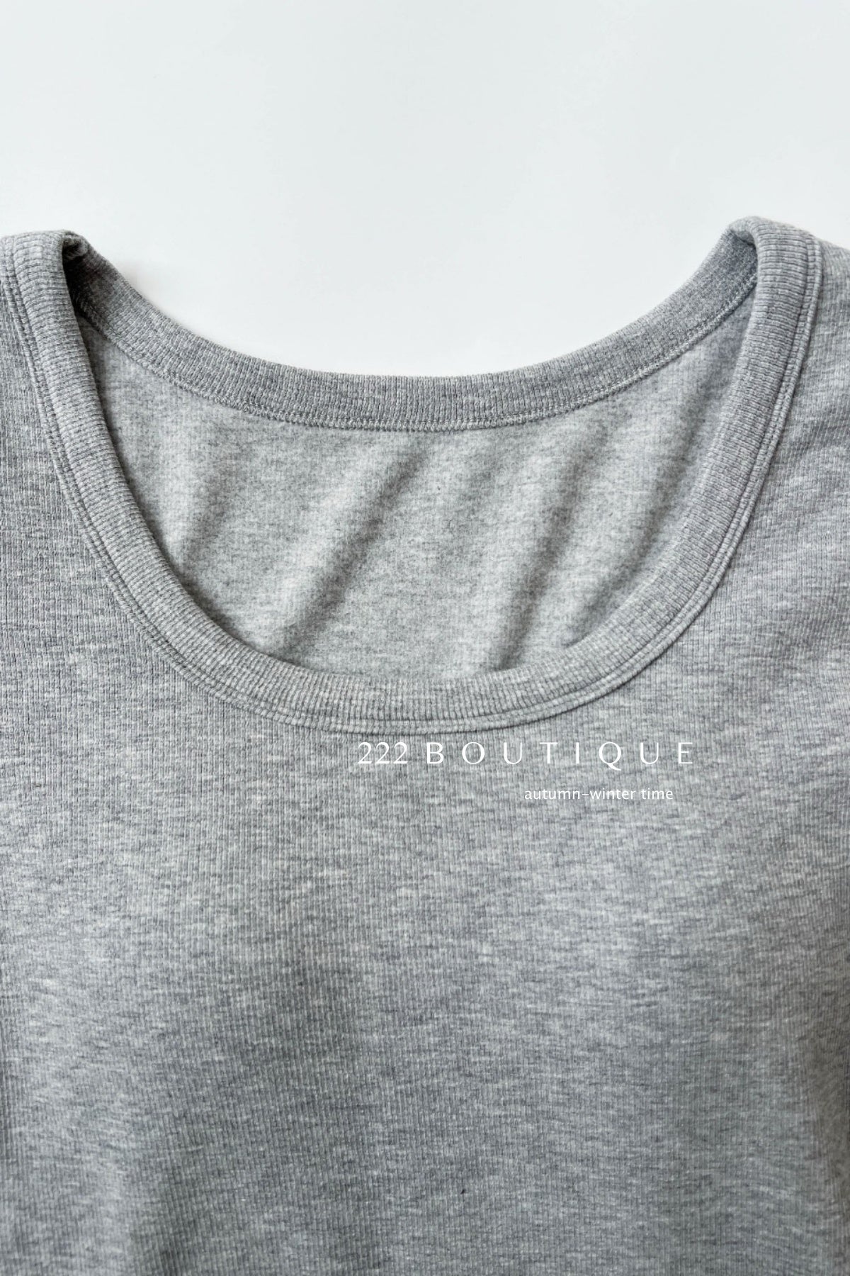 18a28 Thermal fitted U-neck top with padded chest