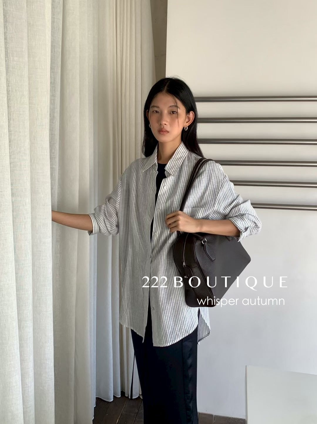 16a87 Embroidered striped silk shirt