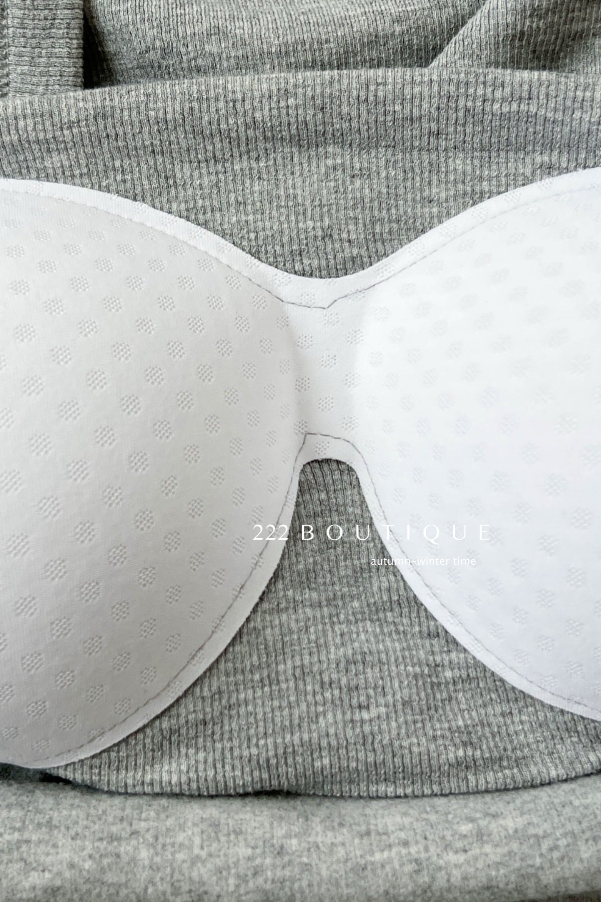 18a28 Thermal fitted U-neck top with padded chest