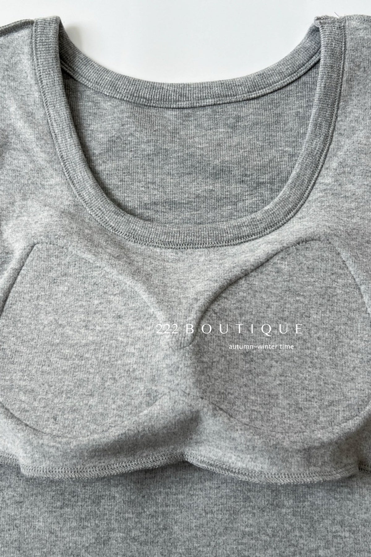 18a28 Thermal fitted U-neck top with padded chest