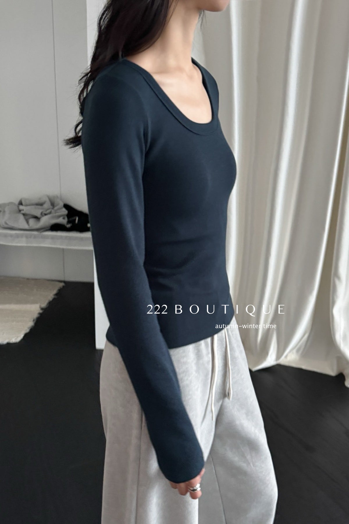 18a28 Thermal fitted U-neck top with padded chest