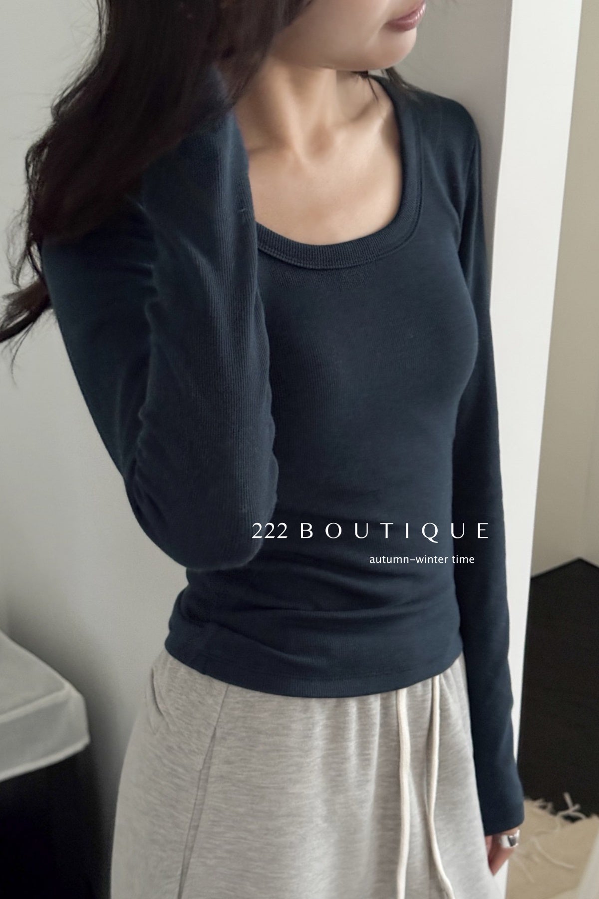 18a28 Thermal fitted U-neck top with padded chest