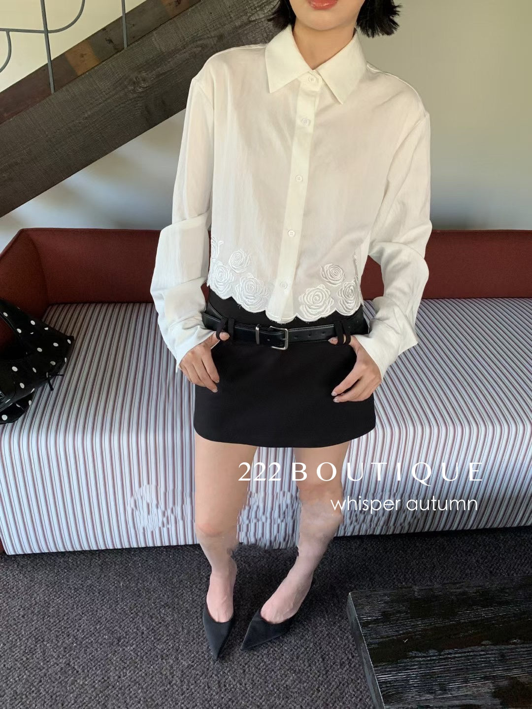 16a74 Cropped floral-hem cotton shirt